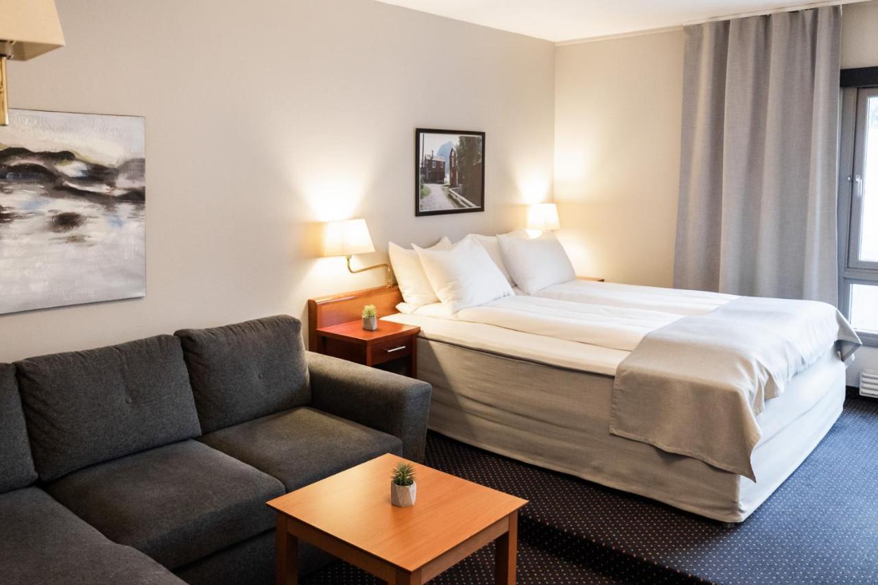 Froken Skjolds Hotel Lyngengarden Mosjøen Exteriör bild