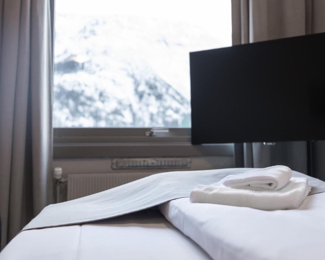 Froken Skjolds Hotel Lyngengarden Mosjøen Exteriör bild