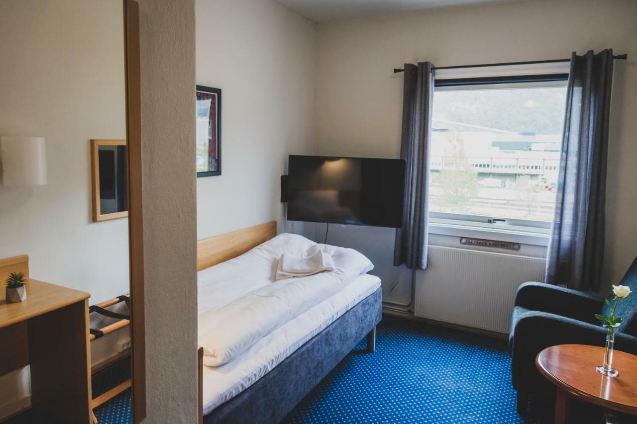 Froken Skjolds Hotel Lyngengarden Mosjøen Exteriör bild